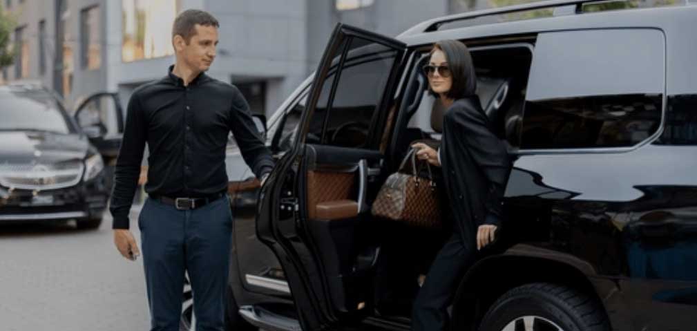  alt="Car Service. Limo. Limousine. Transportation. Airport Service. Roundtrip Service. Professional. Comfortable. Clean. Reliable. Affordable. Driver. Connecticut. Danbury. Bethel. Book A Car. 24 Hours. Booking. Wheelchair Accessible. Medical Appointments. Black Car Service. Wedding Service. Corporate Car Service. Prom. English. Spanish. Portuguese